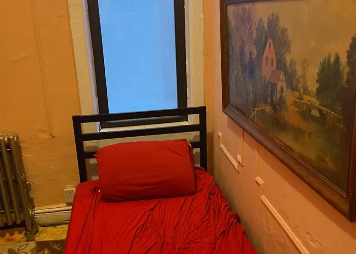 Cozy Room In East Village Apartment